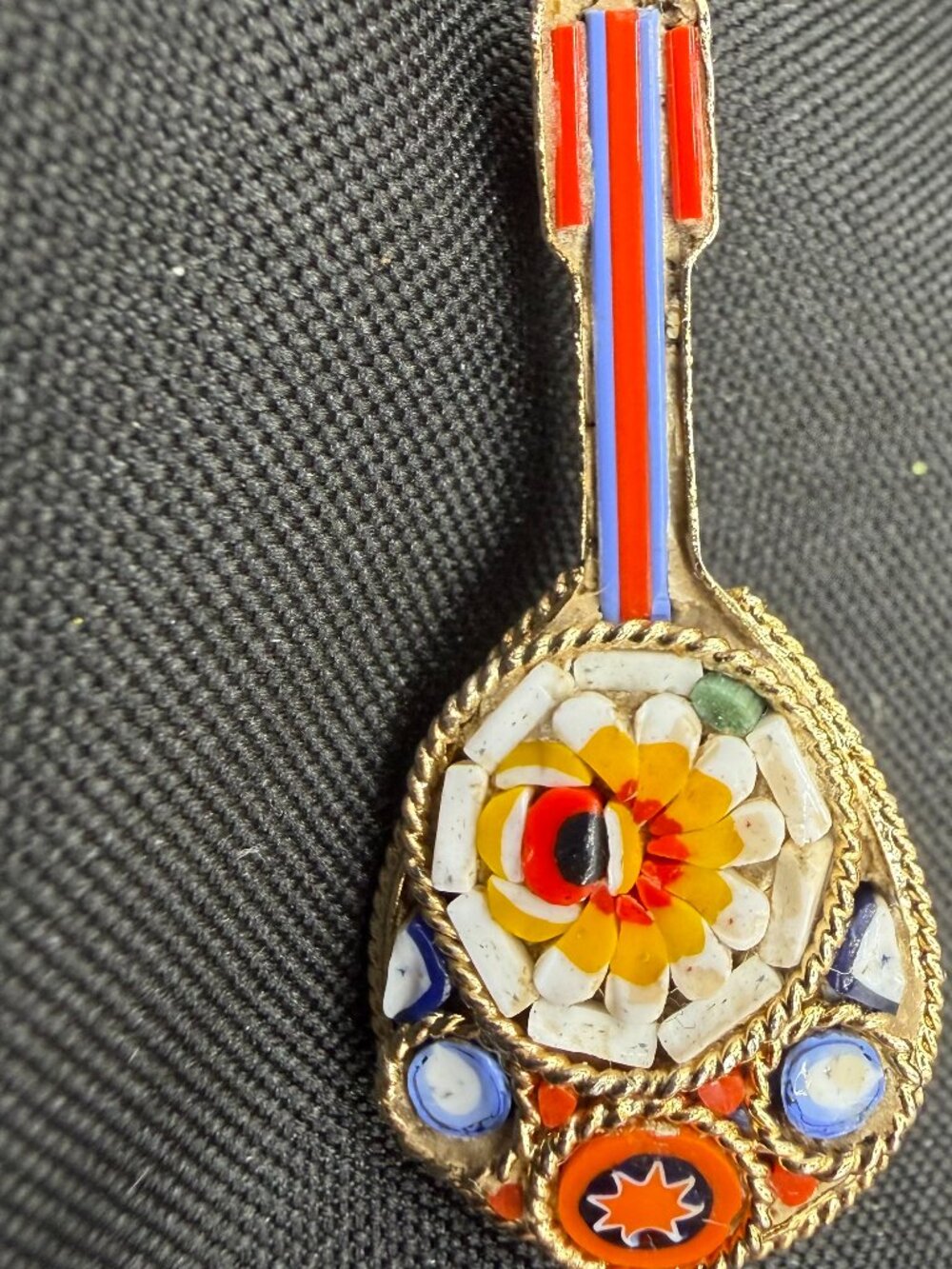🇮🇹 Vintage Italian Micro Mosaic Mandolin Brooch: Murano Glass Brass Lute Pin